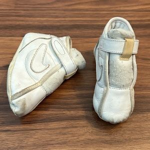 VTG 90’s Nike Soft Bottom Infant Shoes, Size: 4C